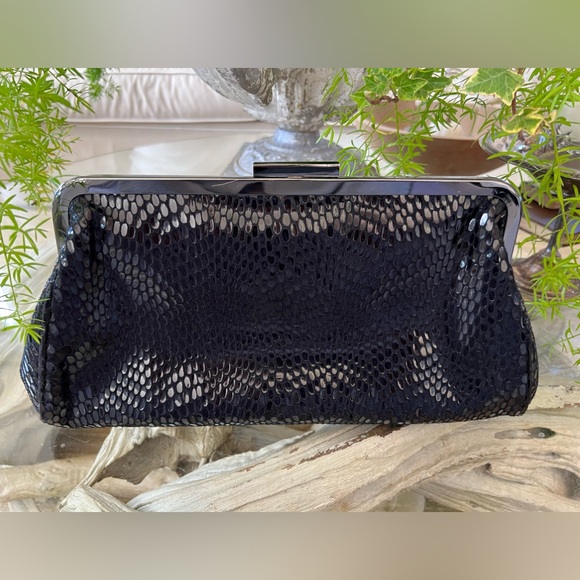 Urban Expressions Handbag - Picture 3 of 7